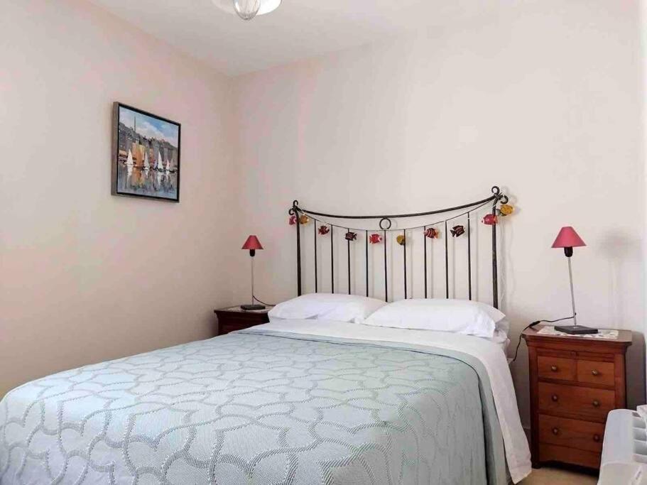 Apartamento As Tres Pitas Apartment Villanueva De Arosa Bagian luar foto